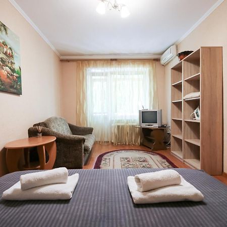 Апартаменти Неподалік Трц Гулівер, М. Палац Спорту เคียฟ ภายนอก รูปภาพ